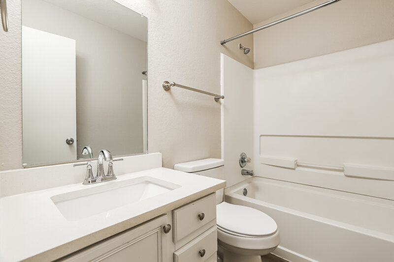 1,660/Mo, 282 Cordero Dr San Marcos, TX 78666 Bathroom View