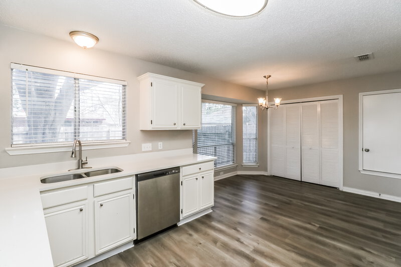 1,920/Mo, 4717 Fallenash Dr Austin, TX 78725 Kitchen View