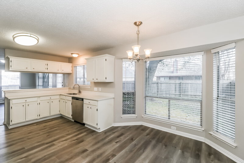 1,920/Mo, 4717 Fallenash Dr Austin, TX 78725 Kitchen View 2