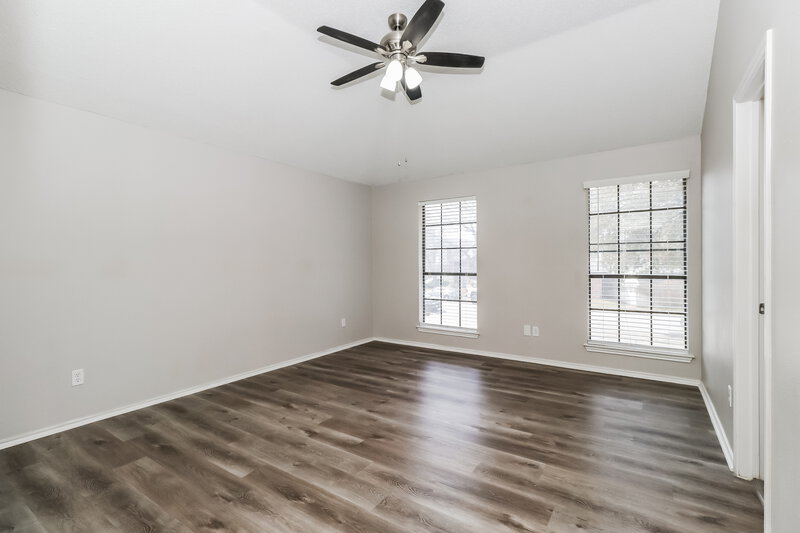 1,920/Mo, 4717 Fallenash Dr Austin, TX 78725 Main Bedroom View