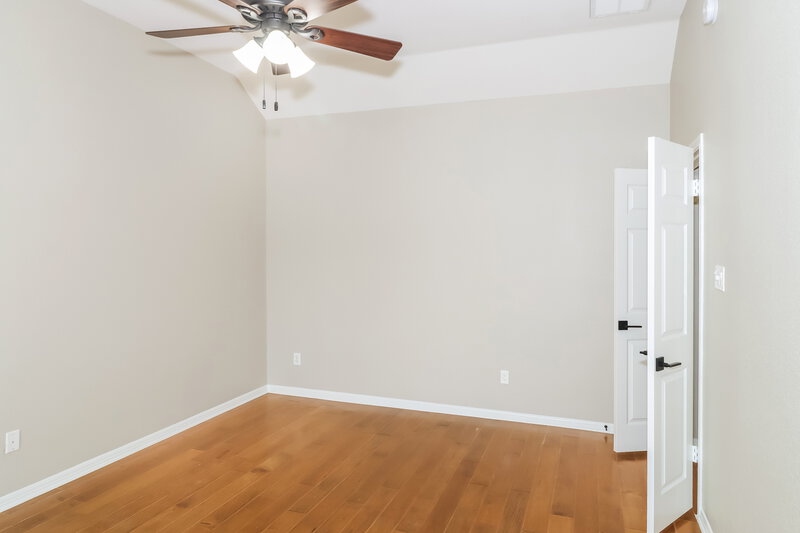 2,285/Mo, 3002 Pioneer Way Round Rock, TX 78665 Main Bedroom View 2