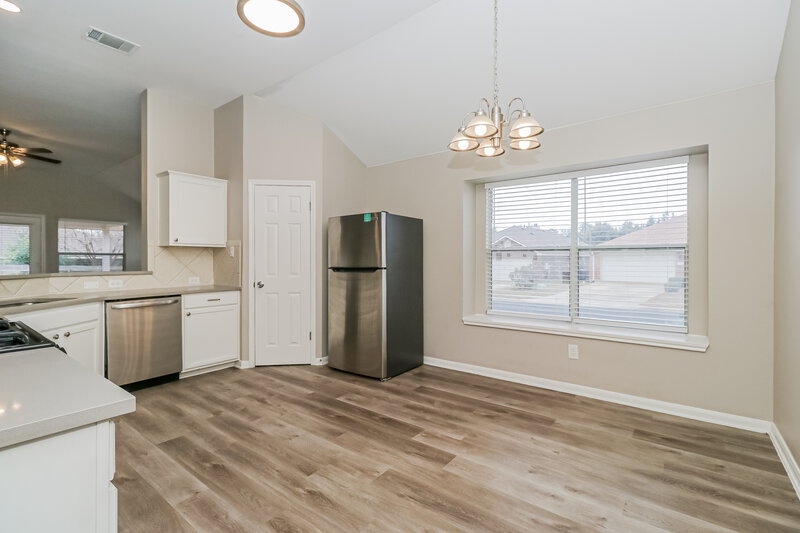 2,135/Mo, 200 N Crossing Trl Round Rock, TX 78665 Breakfast Nook View