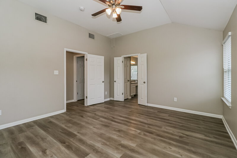 2,135/Mo, 200 N Crossing Trl Round Rock, TX 78665 Main Bedroom View 2