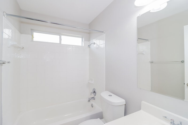 2,445/Mo, 2632 Haselwood Ln Round Rock, TX 78665 Bathroom View