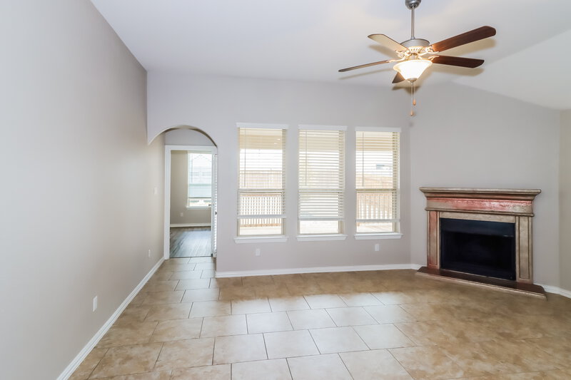 3,220/Mo, 1913 Chimney Dr Leander, TX 78641 Living Room View 2