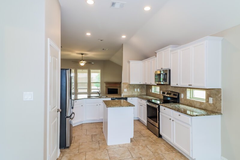 3,220/Mo, 1913 Chimney Dr Leander, TX 78641 Kitchen View