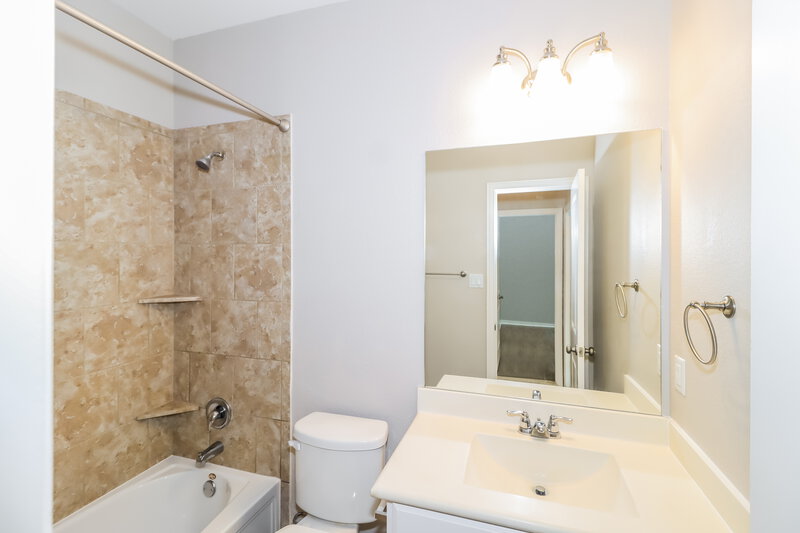 3,220/Mo, 1913 Chimney Dr Leander, TX 78641 Bathroom View