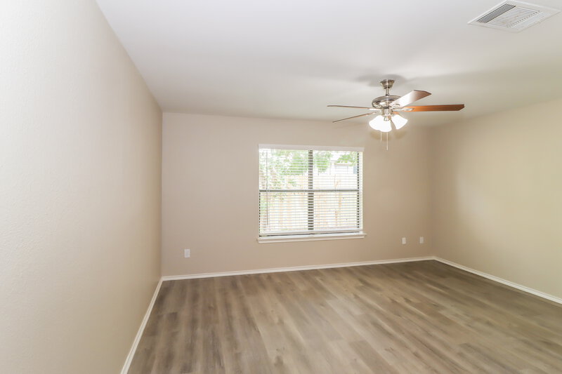 2,025/Mo, 1325 Lakeside Loop Round Rock, TX 78665 Main Bedroom View