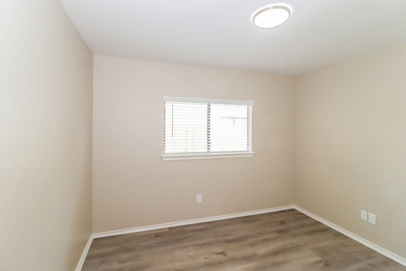 2,025/Mo, 1325 Lakeside Loop Round Rock, TX 78665 Bedroom View 2