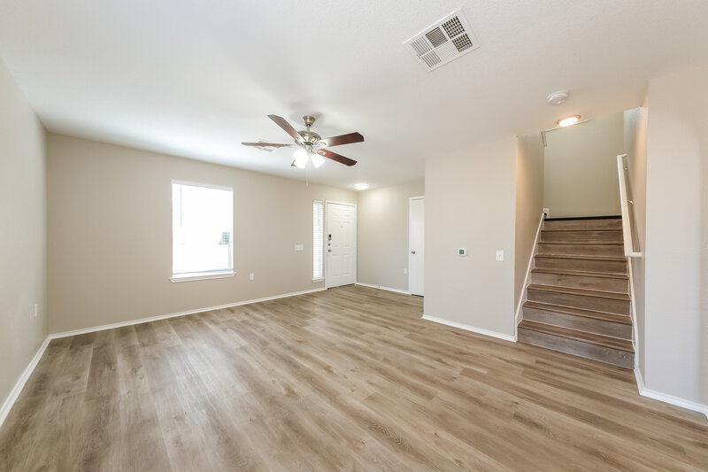 1,925/Mo, 13125 Briarcreek Loop Manor, TX 78653 Living Room View 2