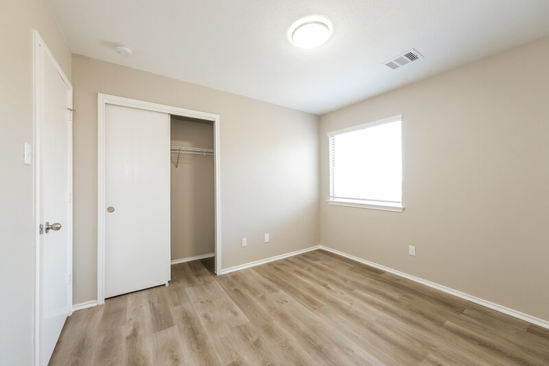 1,925/Mo, 13125 Briarcreek Loop Manor, TX 78653 Bedroom View 2