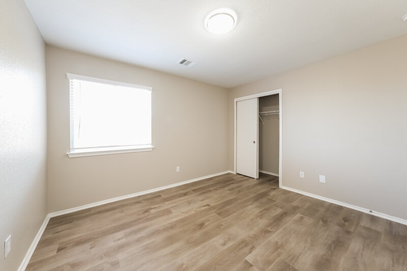 1,925/Mo, 13125 Briarcreek Loop Manor, TX 78653 Bedroom View 3