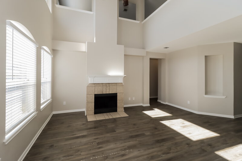 2,770/Mo, 539 W Metcalfe St Hutto, TX 78634 Living Room View 2