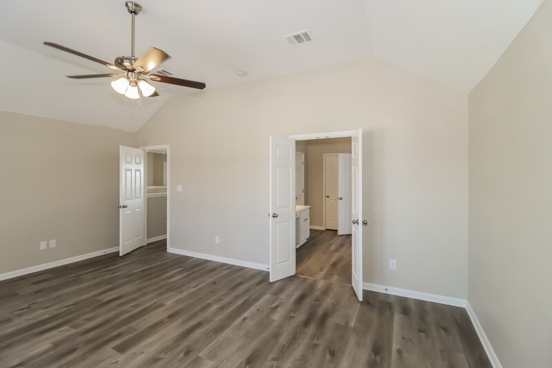 2,770/Mo, 539 W Metcalfe St Hutto, TX 78634 Main Bedroom View 2