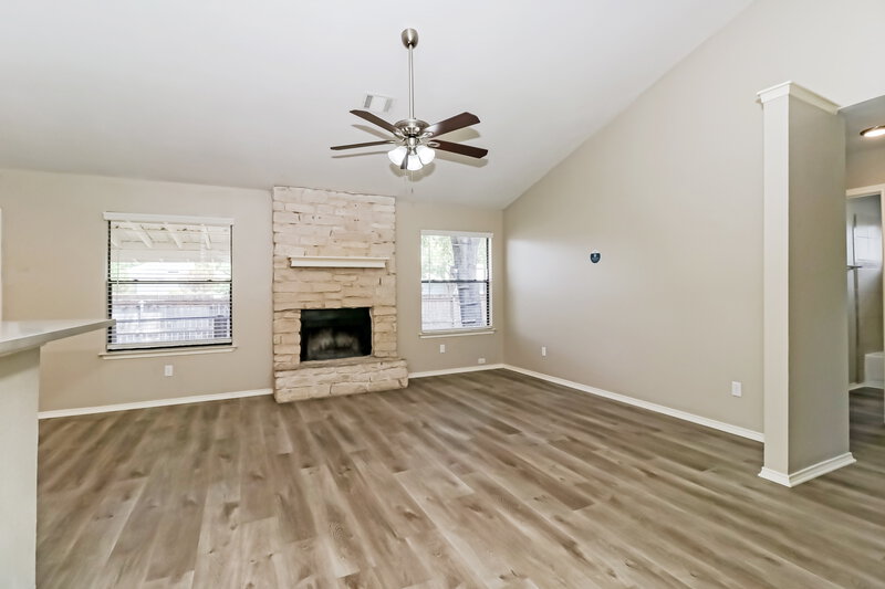 1,810/Mo, 1806 Primrose Trl Round Rock, TX 78664 Living Room View