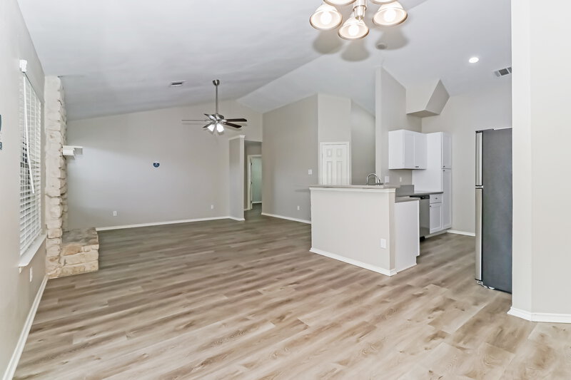 1,810/Mo, 1806 Primrose Trl Round Rock, TX 78664 Dining Room View 2