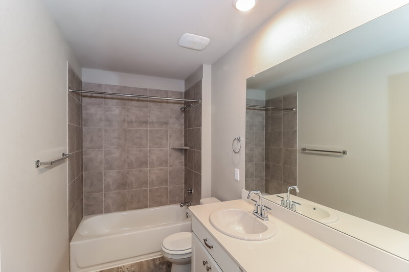 2,300/Mo, 5802 Lucca Ln Round Rock, TX 78665 Bathroom View