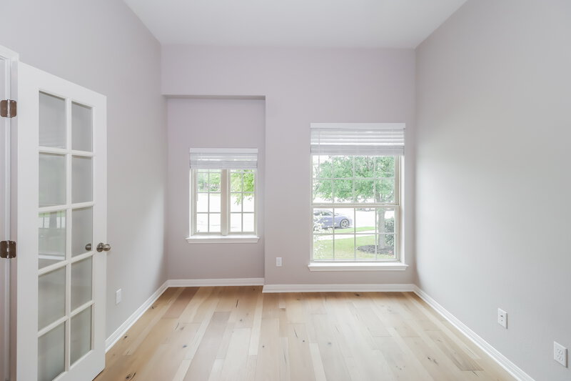 2,940/Mo, 120 Turvey Cv Hutto, TX 78634 Office View