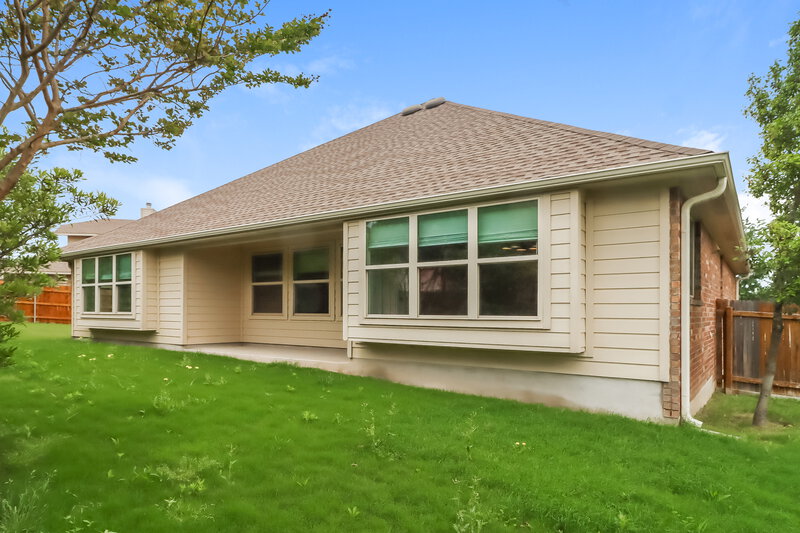 2,940/Mo, 120 Turvey Cv Hutto, TX 78634 Rear View
