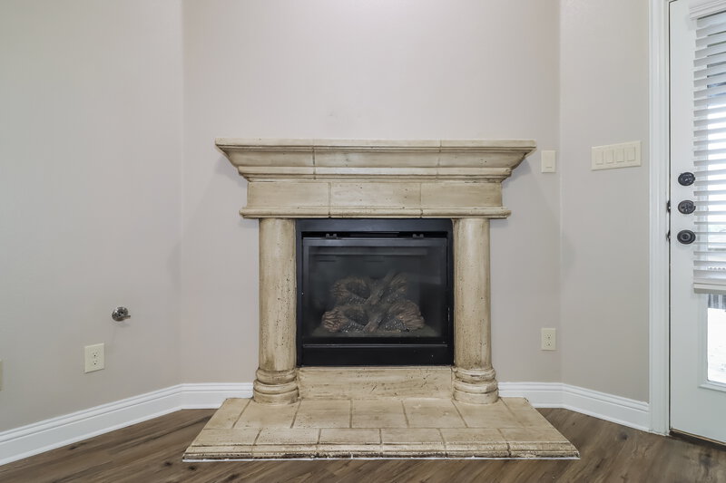 2,135/Mo, 116 Buescher Cv Hutto, TX 78634 Living Room View