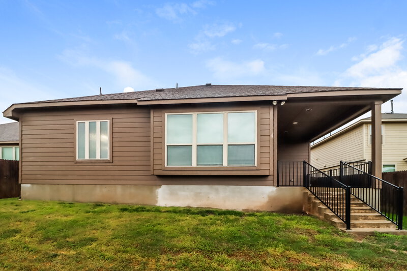 2,135/Mo, 116 Buescher Cv Hutto, TX 78634 Rear View