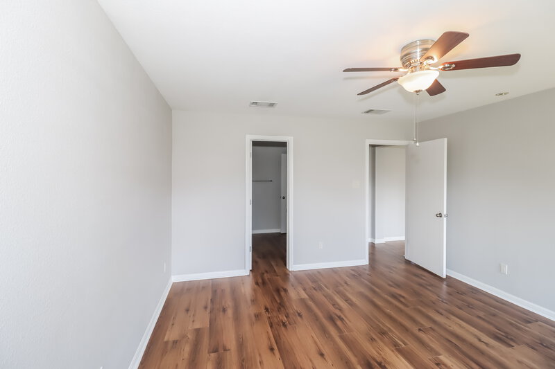 2,380/Mo, 223 Rock Hound Ln Liberty Hill, TX 78642 Main Bedroom View 2