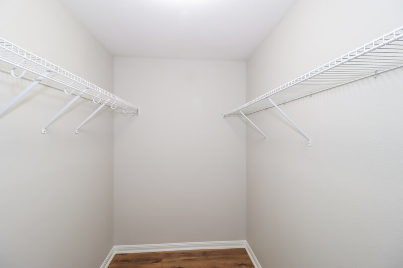 2,380/Mo, 223 Rock Hound Ln Liberty Hill, TX 78642 Walk In Closet View