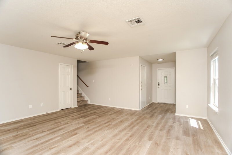 1,800/Mo, 117 Mood Lake Dr Kyle, TX 78640 Living Room View
