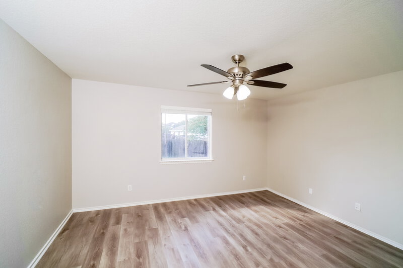 2,295/Mo, 117 Mood Lake Dr Kyle, TX 78640 Bedroom View 3