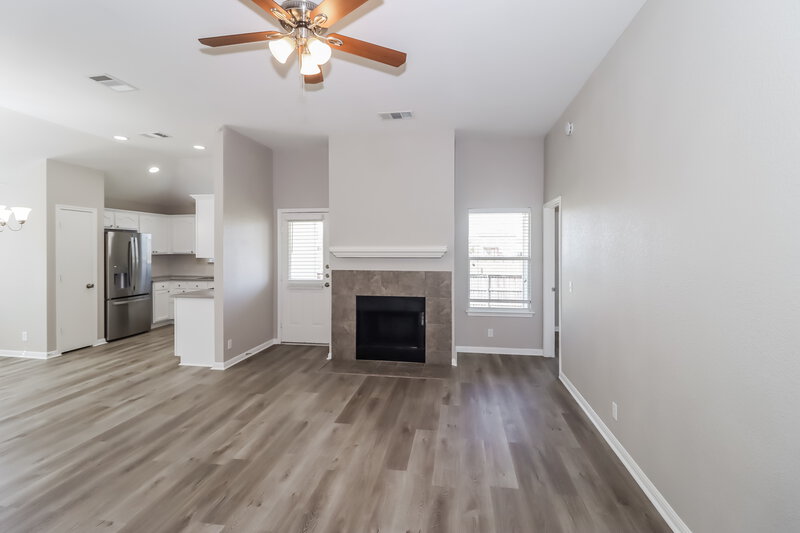 1,930/Mo, 212 Avalanche Ave Georgetown, TX 78626 Living Room View 2