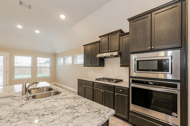 2,725/Mo, 5908 Bianca Dr Round Rock, TX 78665 Kitchen View 2