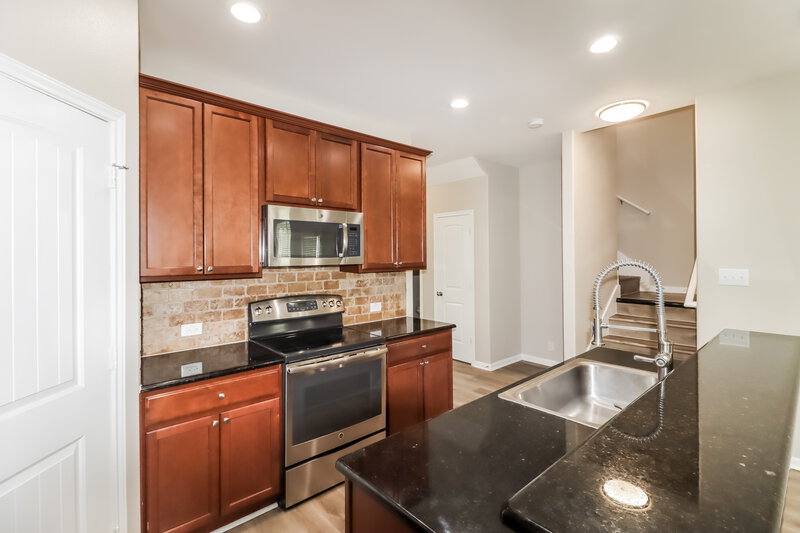 2,620/Mo, 902 Lost Pines Ln Cedar Park, TX 78613 Kitchen View 2