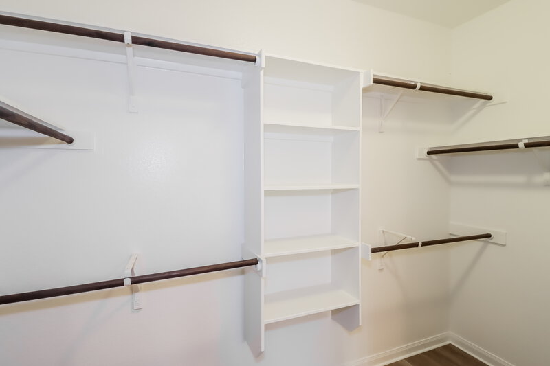 3,620/Mo, 105 Crescent Heights Dr Georgetown, TX 78628 Walk In Closet View