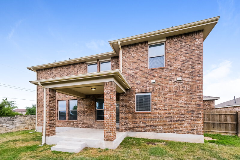 2,750/Mo, 312 Landing Ln Leander, TX 78641 Rear View