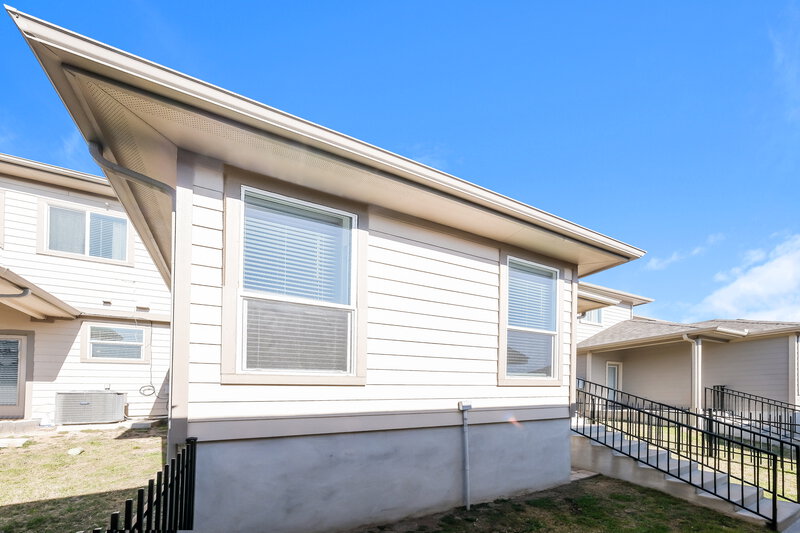 2,335/Mo, 415 N Heatherwilde Blvd Pflugerville, TX 78660 Rear View 2