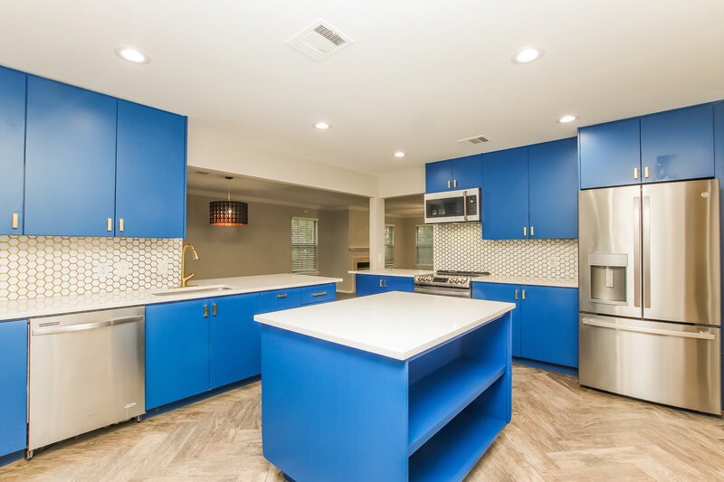 1,865/Mo, 19716 San Chisolm Dr Round Rock, TX 78664 Kitchen View 2