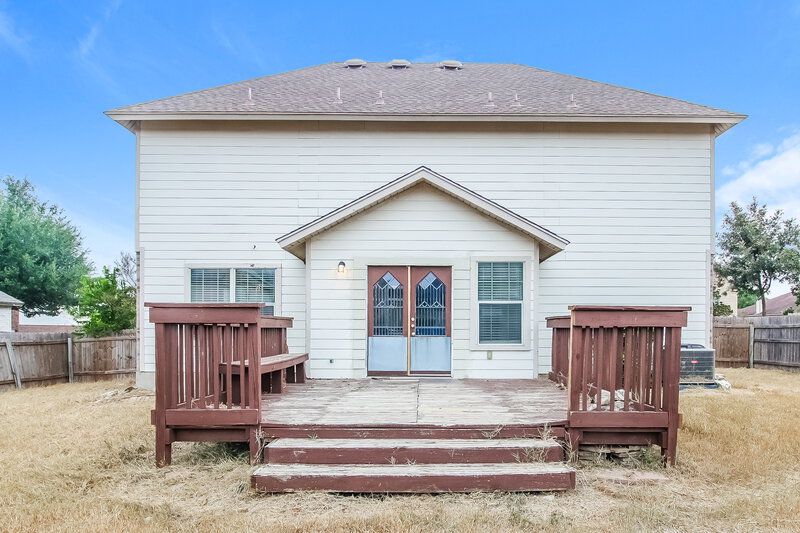 1,865/Mo, 19716 San Chisolm Dr Round Rock, TX 78664 Rear View