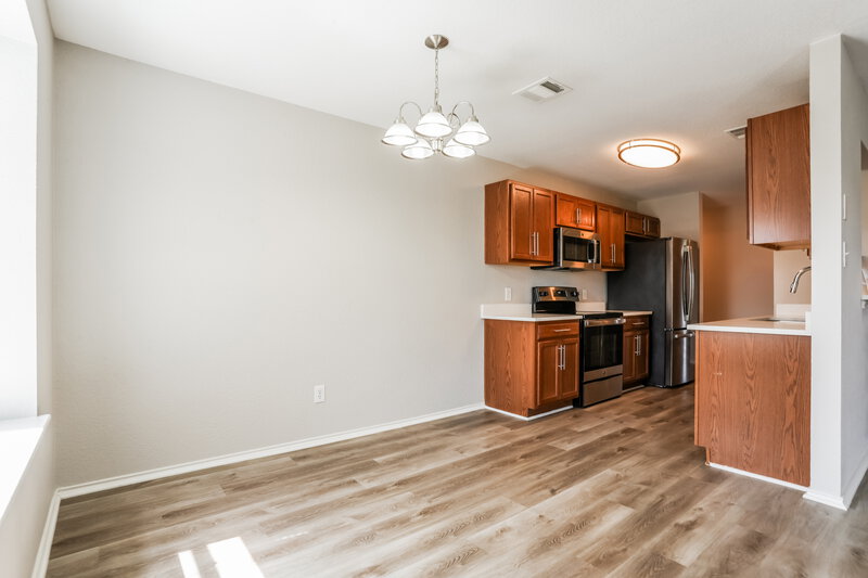 1,970/Mo, 105 Altamont St Hutto, TX 78634 Dining Room View