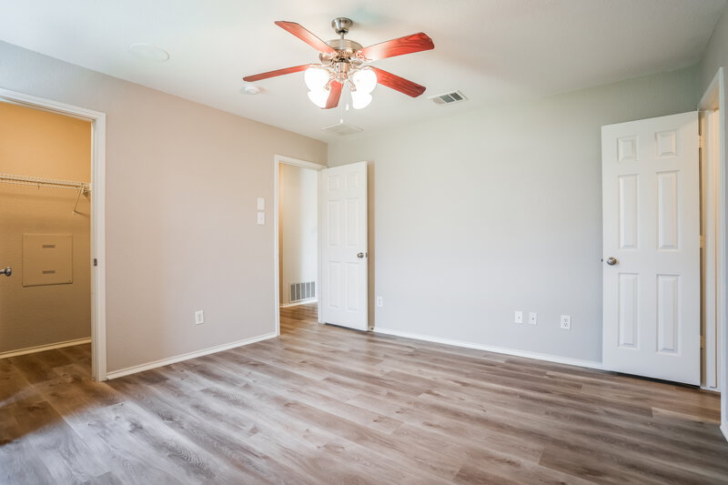 1,970/Mo, 105 Altamont St Hutto, TX 78634 Main Bedroom View 2