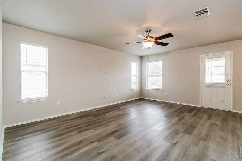 2,520/Mo, 331 Altamont St Hutto, TX 78634 Living Room View
