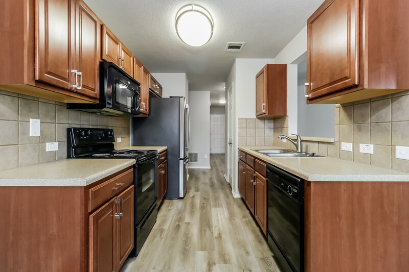 2,520/Mo, 331 Altamont St Hutto, TX 78634 Kitchen View 2