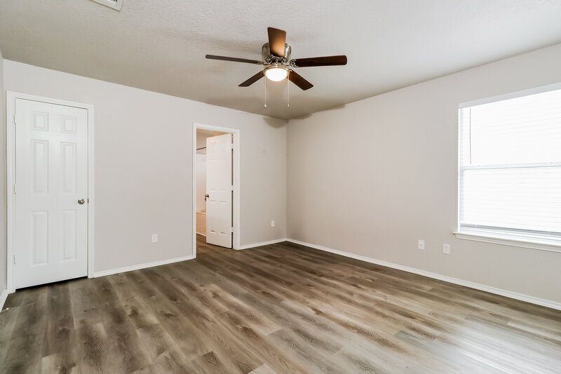 2,520/Mo, 331 Altamont St Hutto, TX 78634 Main Bedroom View