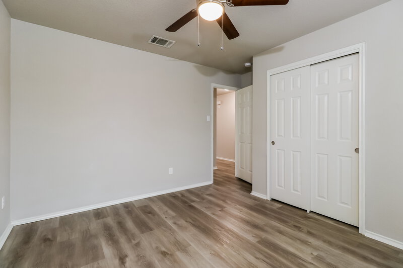 2,520/Mo, 331 Altamont St Hutto, TX 78634 Bedroom View 2