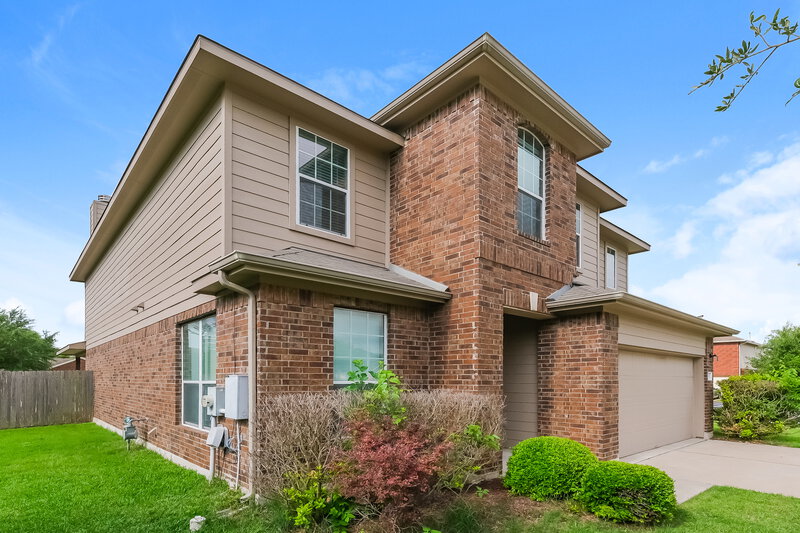 3,035/Mo, 1109 Briscoe Cv Hutto, TX 78634 Front View