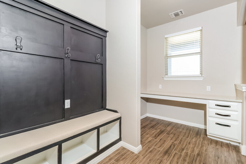 2,930/Mo, 160 Isabella Way Liberty Hill, TX 78642 Utility View