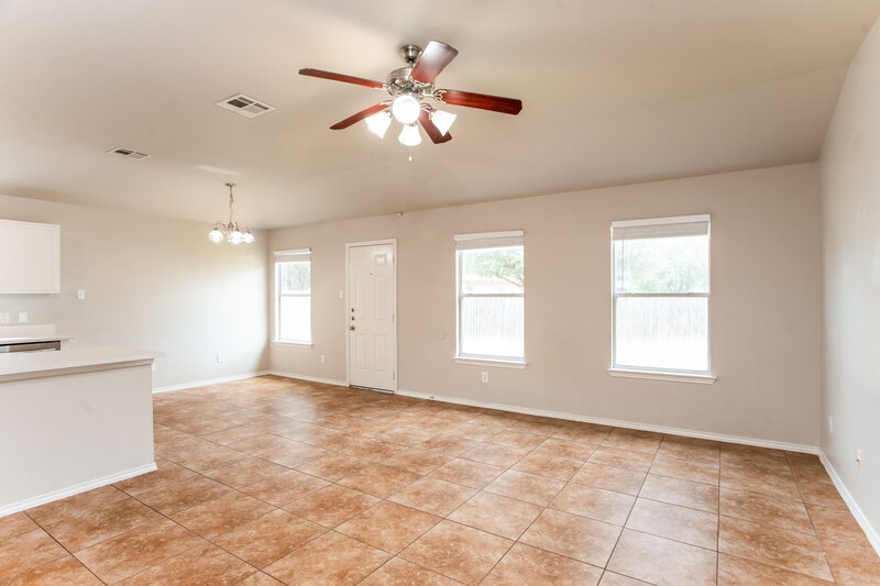 1,760/Mo, 102 Creek Ledge Dr Hutto, TX 78634 Living Room View 2
