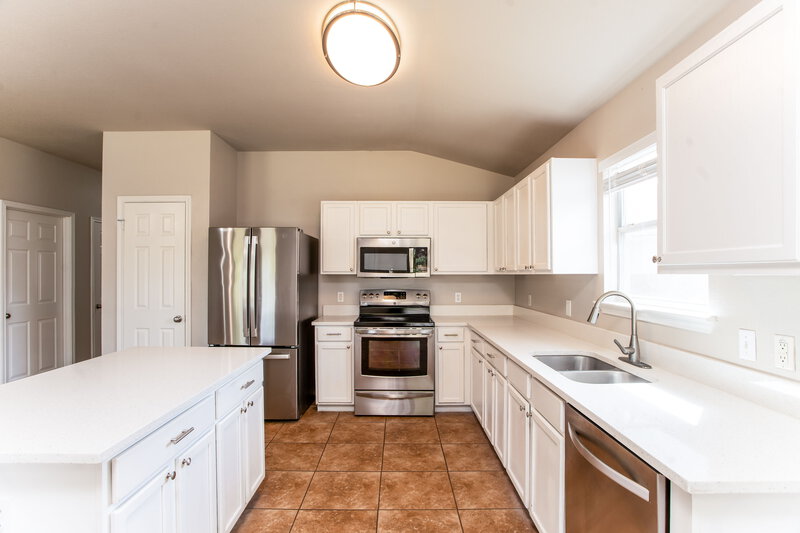 1,760/Mo, 102 Creek Ledge Dr Hutto, TX 78634 Kitchen View