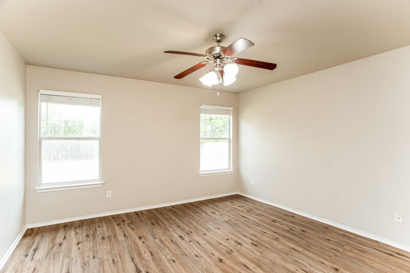 1,760/Mo, 102 Creek Ledge Dr Hutto, TX 78634 Main Bedroom View