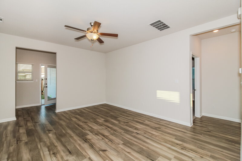 2,325/Mo, 116 Oakdale Meadows Ln Hutto, TX 78634 Living Room View
