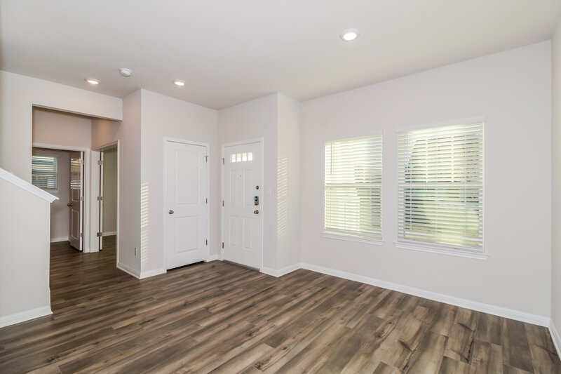 2,325/Mo, 116 Oakdale Meadows Ln Hutto, TX 78634 Dining Room View